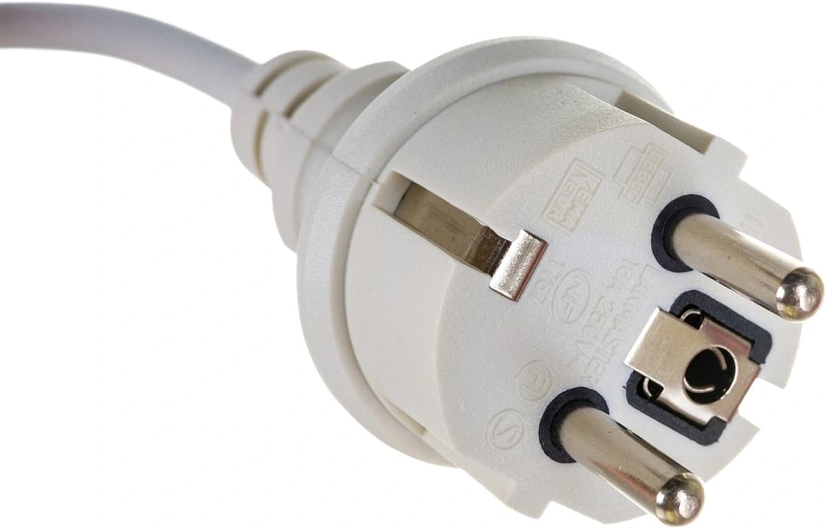 Шнур питания Lanmaster LAN-PP13/SH-1.8-WH - фото 4