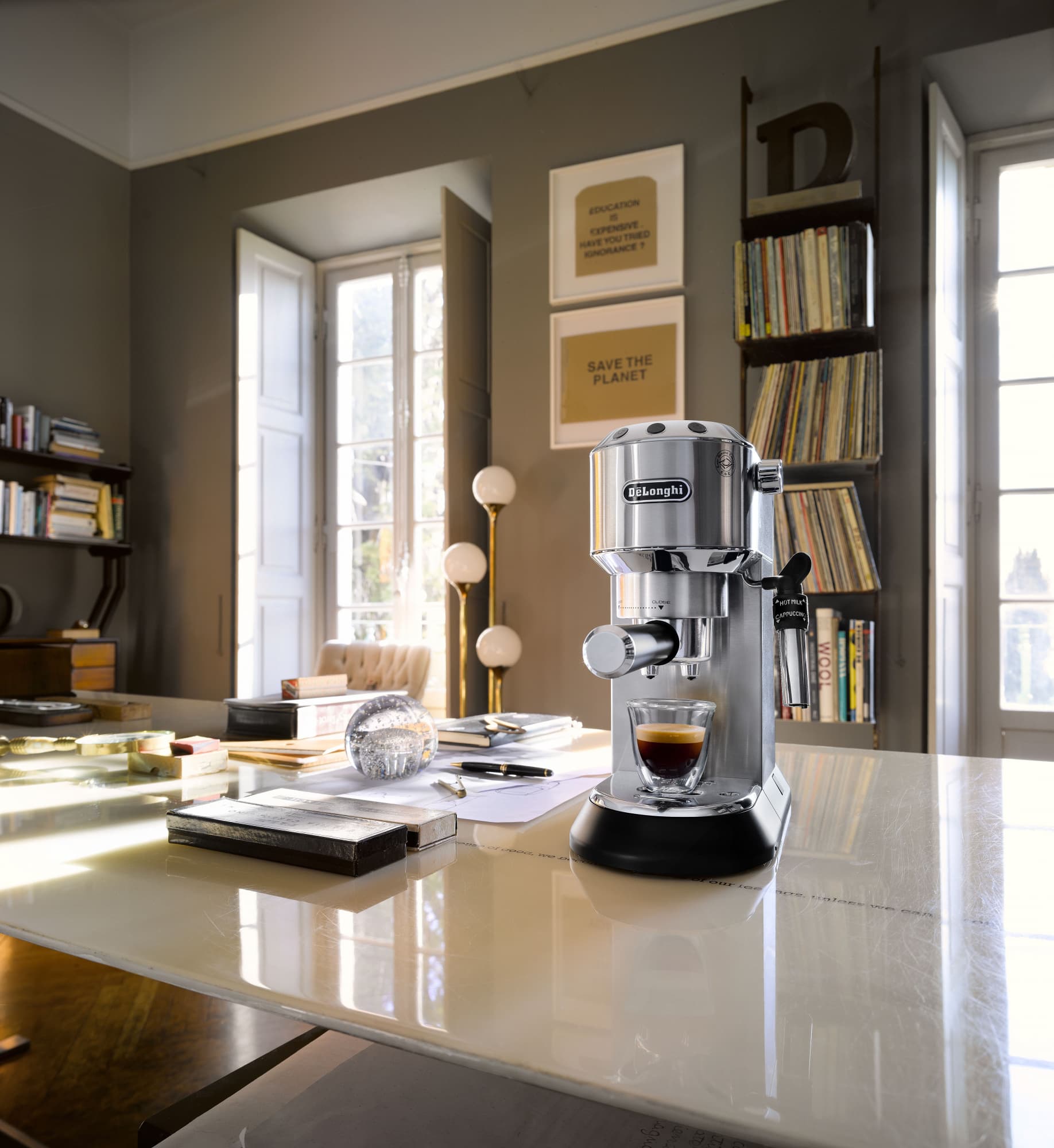 Кофеварка рожковая Delonghi EC685.M 1350Вт серебристый/черный - фото 3