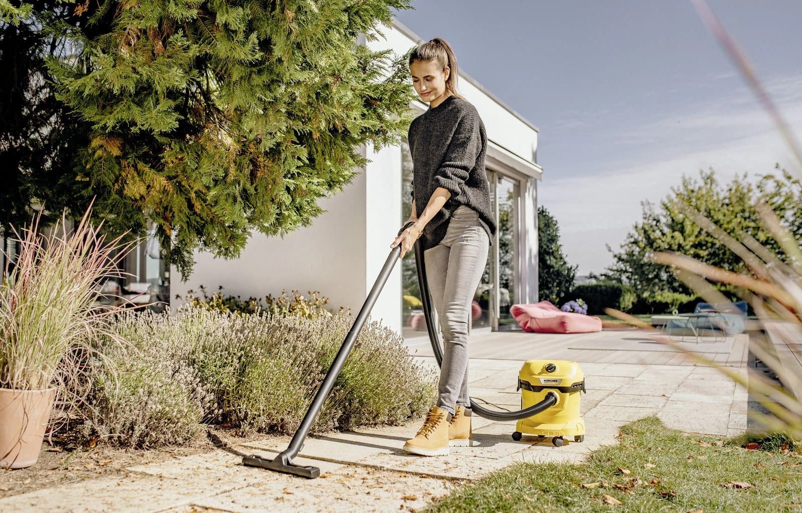 Строительный пылесос Karcher WD 2 Plus V-12/4/18 1000Вт (уборка: сухая/влажная/выдув/сбор воды) желтый - фото 2