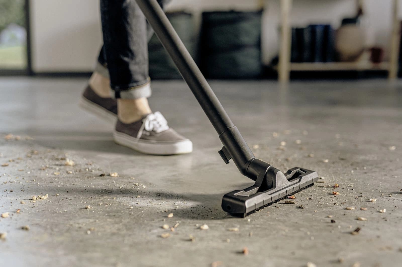 Строительный пылесос Karcher WD 2 Plus V-12/4/18 1000Вт (уборка: сухая/влажная/выдув/сбор воды) желтый - фото 3