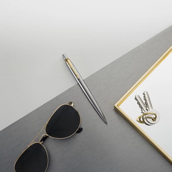 Набор ручек Parker Jotter Core FK691 (2093257) Stainless Steel GT сталь нержавеющая подар.кор. ручка перьевая, ручка шариковая сменный стержень 1стерж. стреловидный пиш. наконечник кругл. - фото 3
