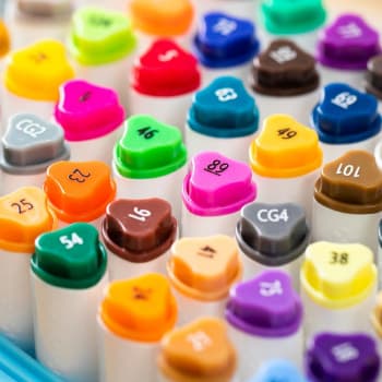 Набор маркеров для скетчинга Deli EC187-48 ColoRun 11мм 150мм трехгр. двойной пиш. наконечник 1-5мм 48цв. ассорти пластиковая коробка (48шт.) - фото 5
