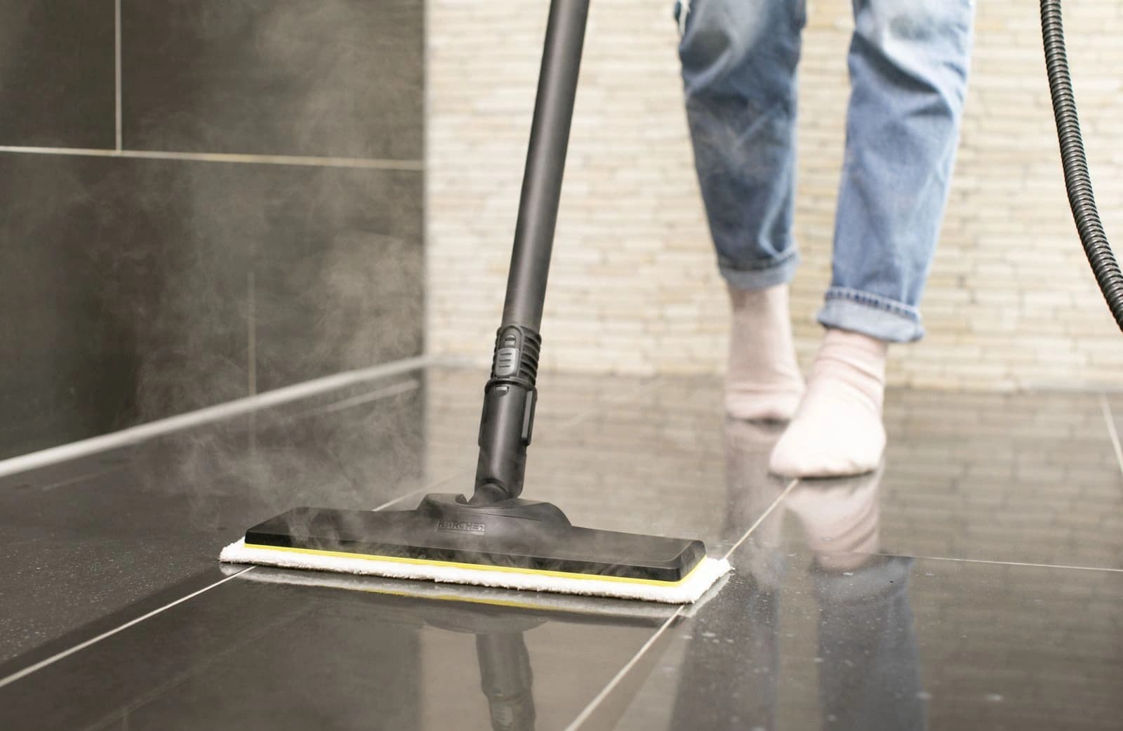 Пароочиститель напольный Karcher SC 2 EasyFix 1500Вт белый/черный - фото 3