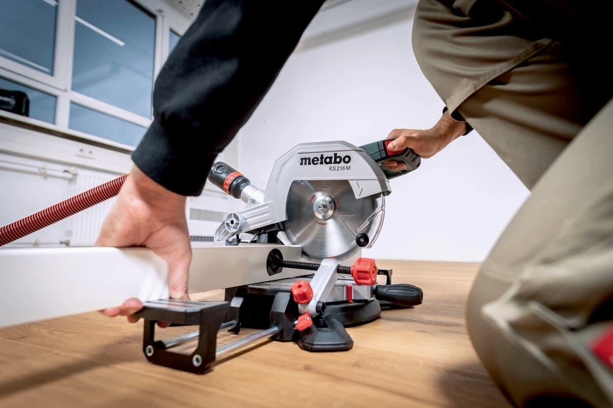 Торцовочная пила Metabo KS 216 M Set 1100Вт 5000об/мин d=216мм - фото 3